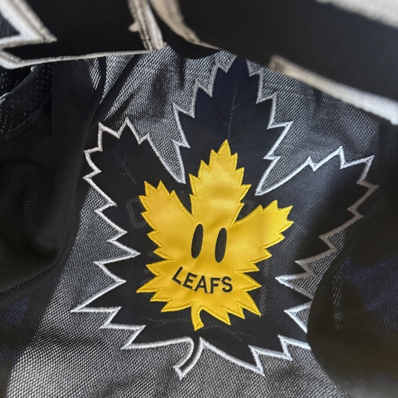 NEW Toronto Maple Leafs Tucker Jersey 16 Jersey Size 52 - Picture 12 of 13